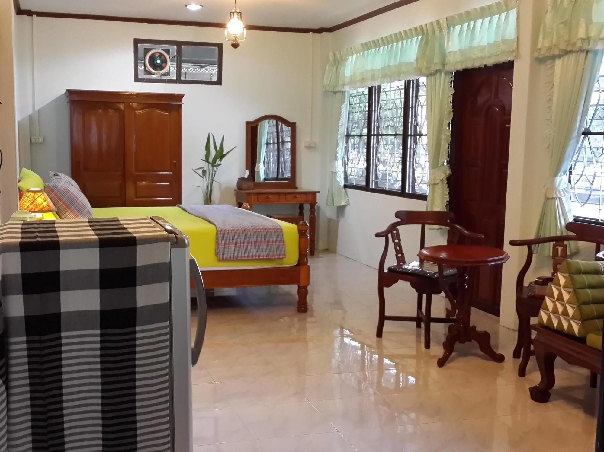 לואי The Stay Guest House מראה חיצוני תמונה