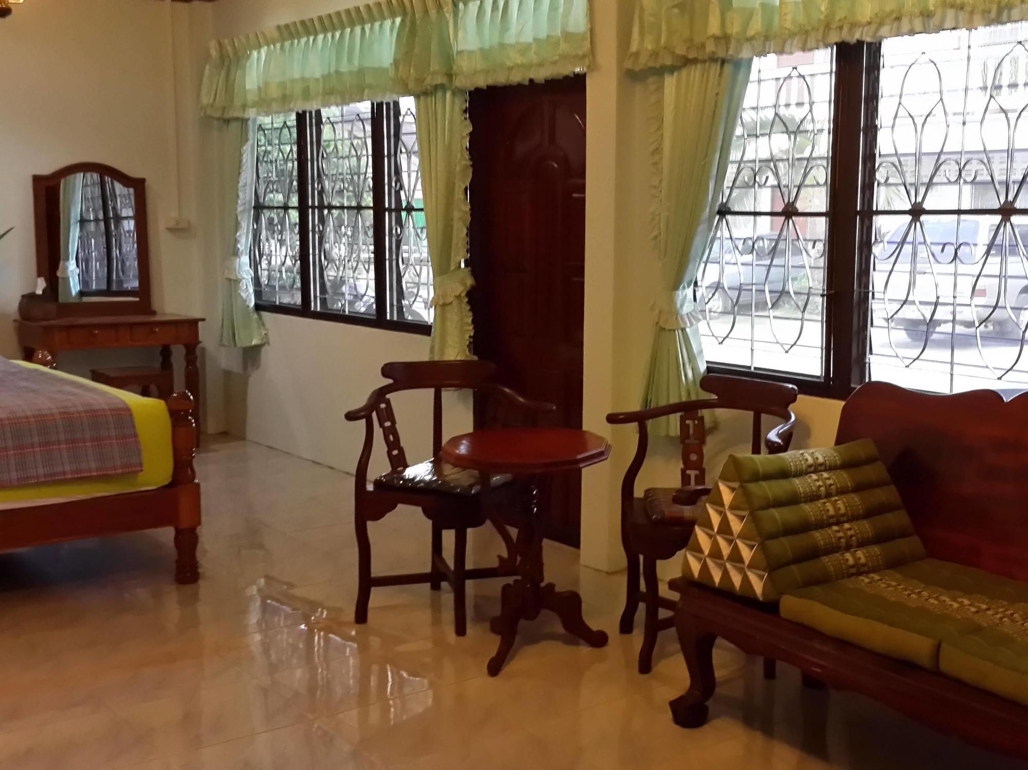 לואי The Stay Guest House מראה חיצוני תמונה
