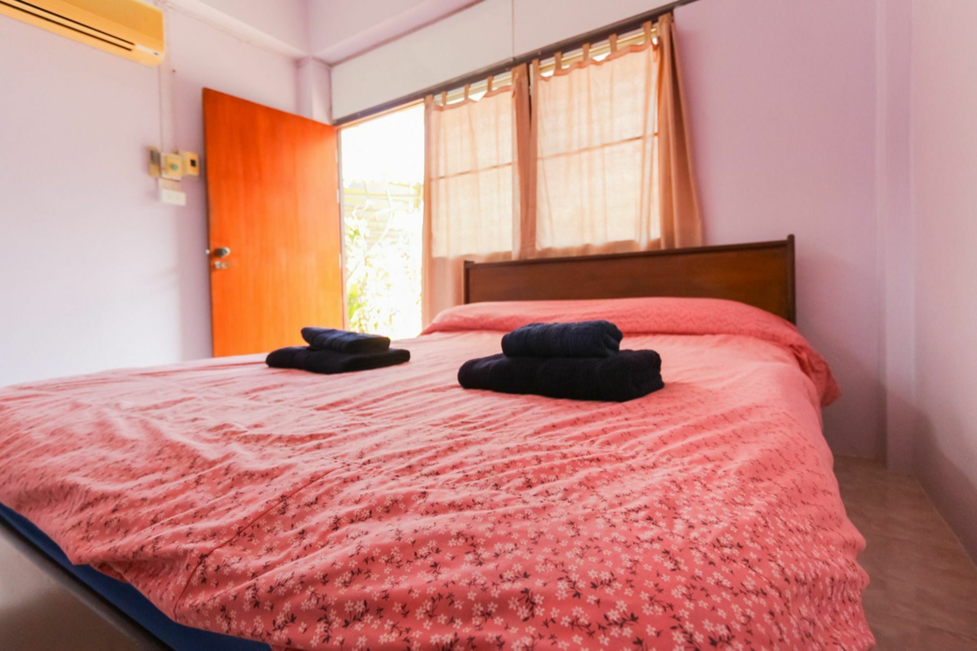 לואי The Stay Guest House מראה חיצוני תמונה